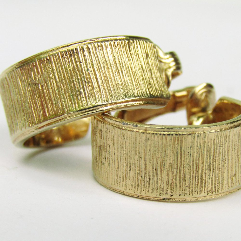 Sarah Coventry Gold Hoop Earrings Textured Hoops Clip On 1/2"